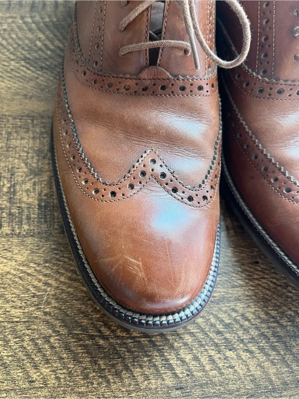 Men's Classic Brown Leather Wingtip Oxfords